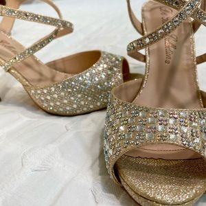Fancy sparkly heels De Blossom Collection Size 7.5